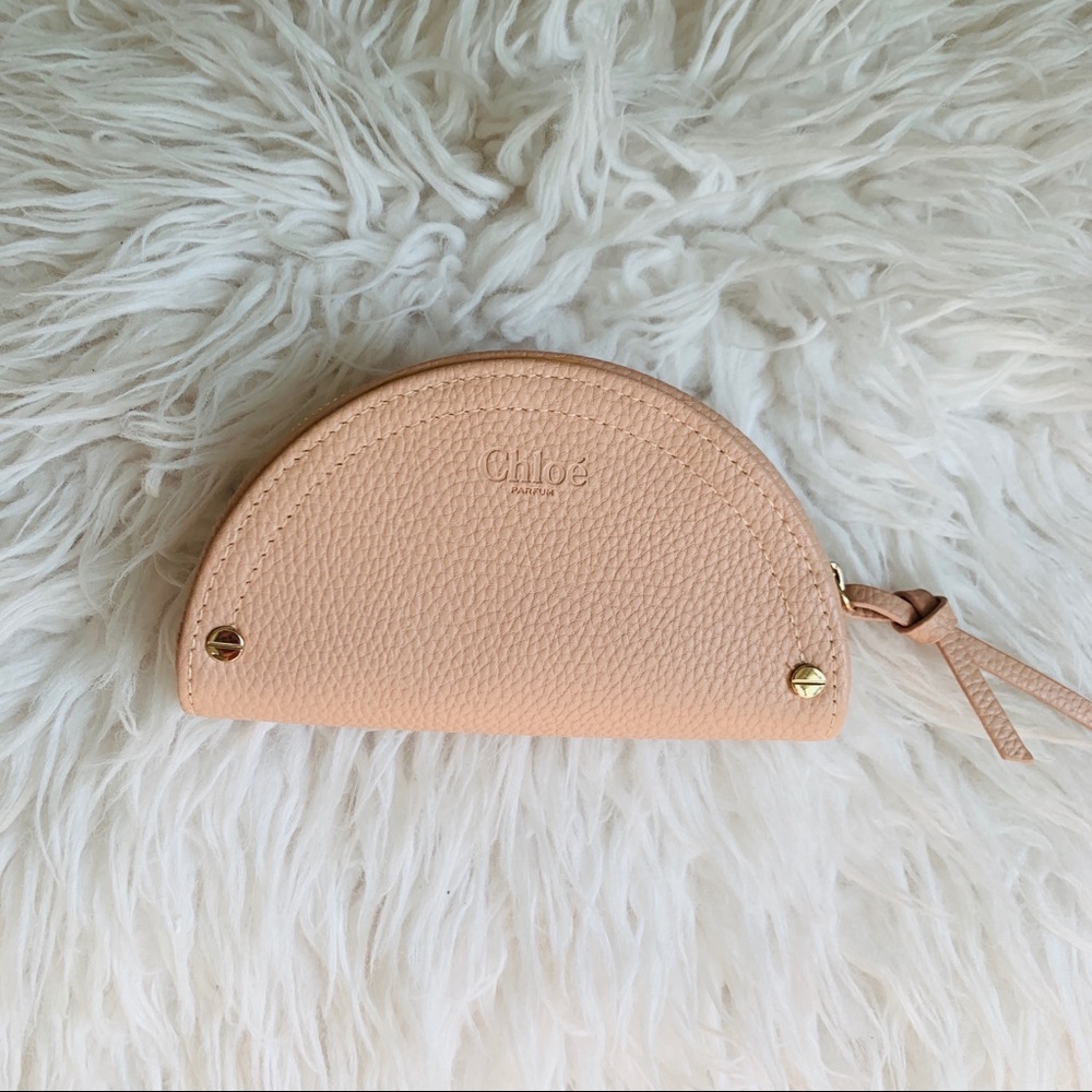 Chloé hand clutch